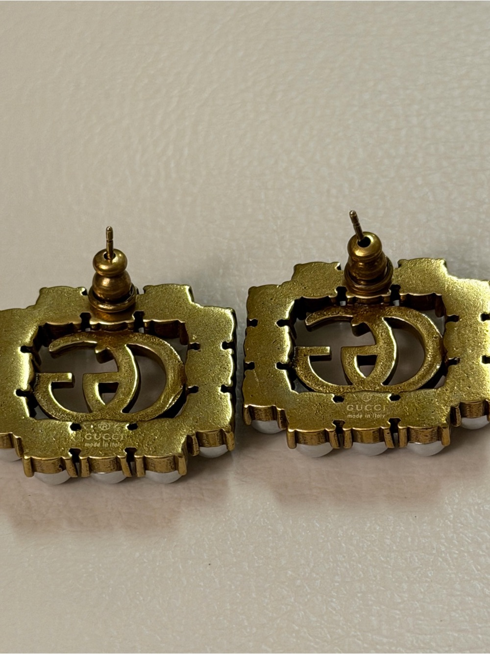 Gucci Gold GG Pearl Frame Earrings - Picture 10 of 10